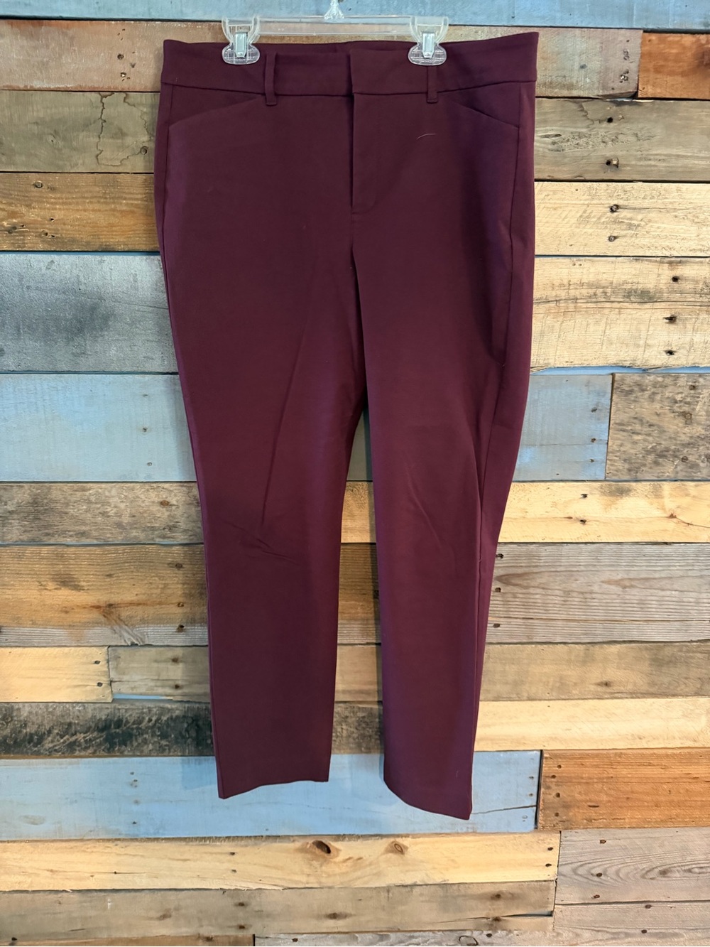Old Navy Women's Cropped Pants - Burgundy